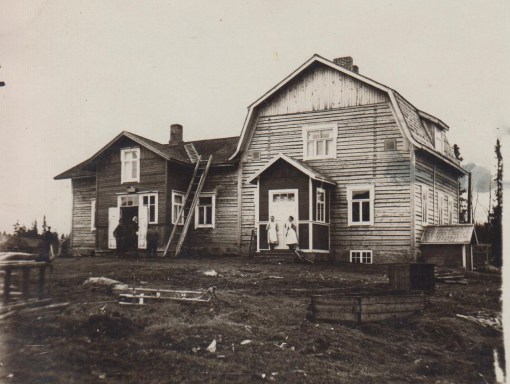 Lahdenperän rakennus ehkä 1920- luvulla.